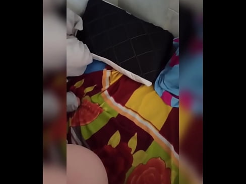❤️ Ҳамҳуҷраи ман дар хона танҳо мемонад, зеро шавҳараш ба рухсатӣ меравад ва ман аз фурсат истифода бурда, ӯро сиҳат мекунам ва харашро аз шир пур мекунам ️ Шлюсҳо дар мо ﹏